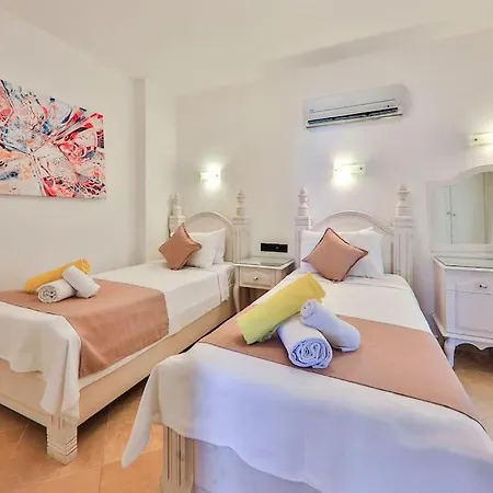 Kas'ta Merkezi Konumda, Ferah Apart Daire-awz201 Kalkan